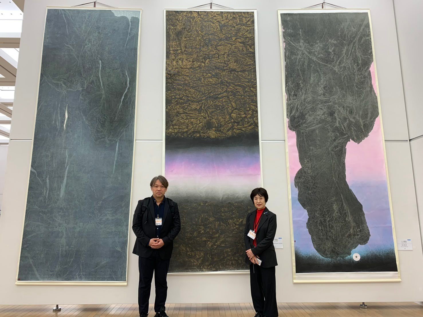 （左：日本NAU台灣首位成員 王穆提、右：日本國立美術館學藝員、日本九州產業大學名譽教授 光行洋子女士）